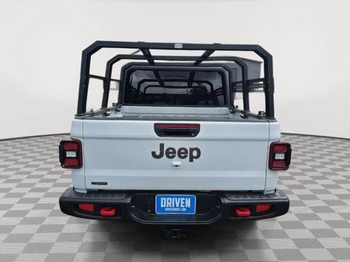 Bright White Clearcoat 2022 Jeep Gladiator Rubicon
