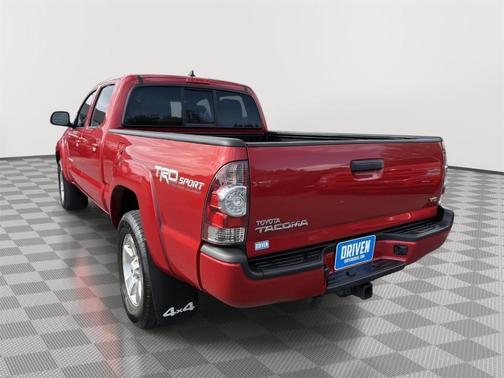 Barcelona Red Metallic 2014 Toyota Tacoma 6 FT