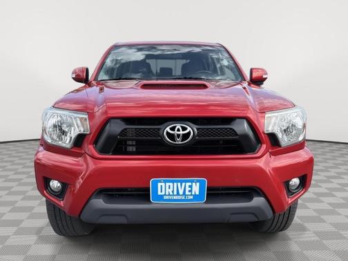 Barcelona Red Metallic 2014 Toyota Tacoma 6 FT