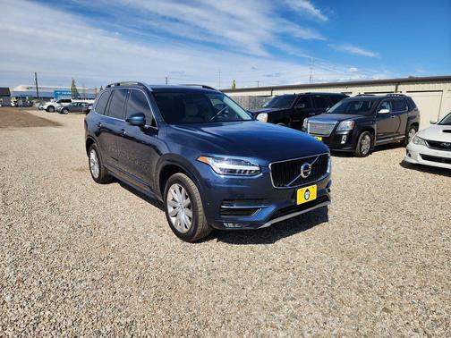 2018 Volvo XC90 T5 Momentum