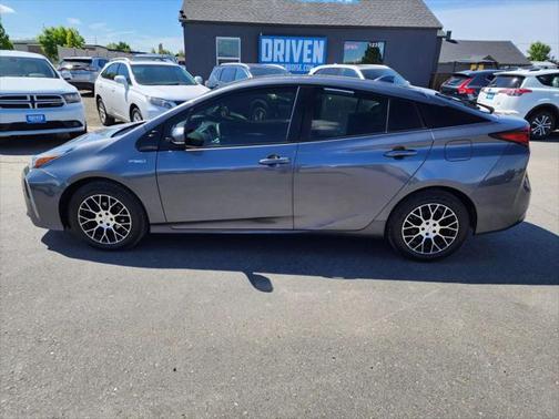 2020 Toyota Prius LE