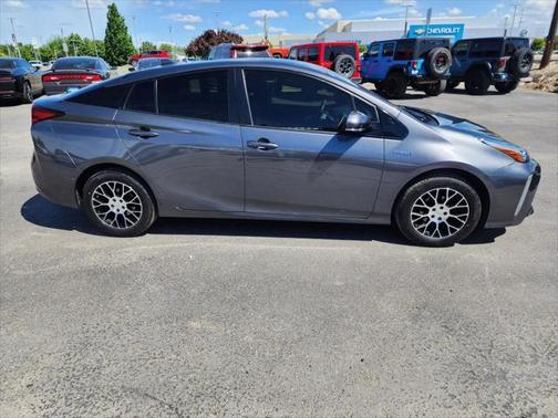 2020 Toyota Prius LE
