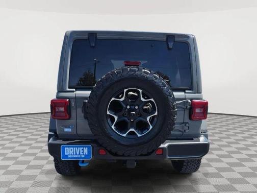 Sting Gray Clearcoat 2023 Jeep Wrangler 4xe Rubicon