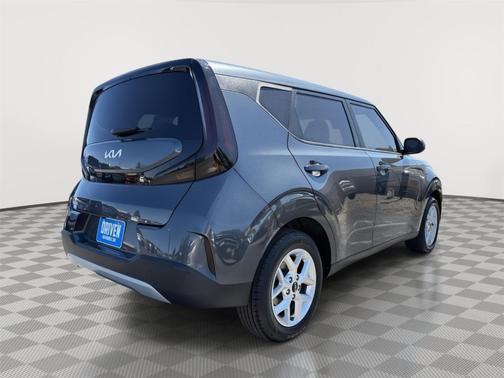 Gravity Gray 2023 Kia Soul LX