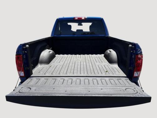 Blue Streak Pearl 2017 RAM 1500 Tradesman