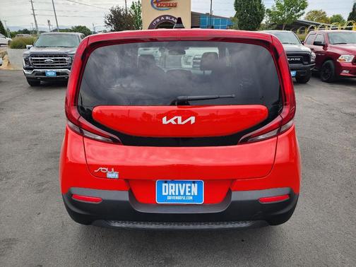 2022 Kia Soul LX