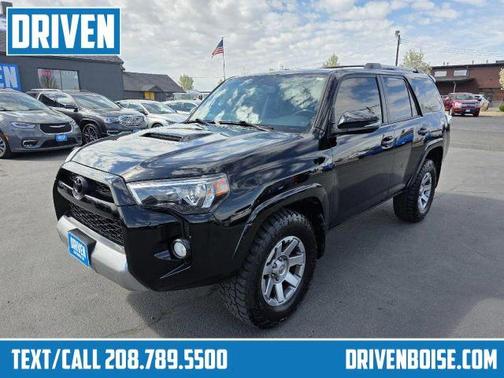Midnight Black Metallic 2016 Toyota 4Runner Trail Premium