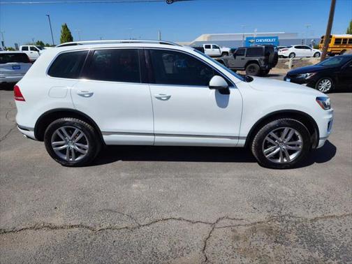 2016 Volkswagen Touareg TDI Lux