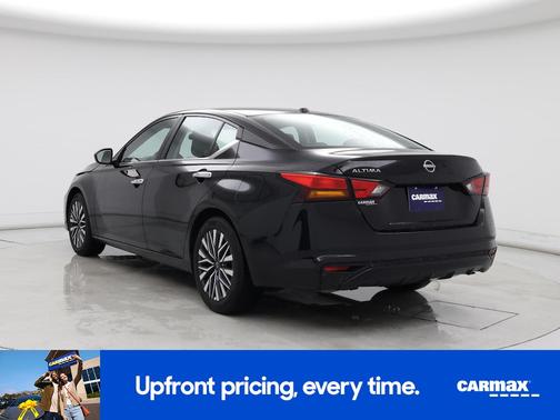 Black 2025 Nissan Altima SV