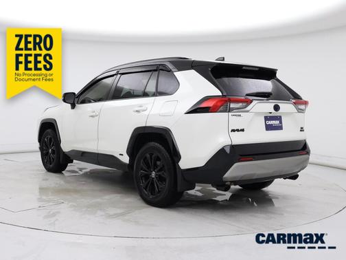 White 2022 Toyota RAV4 Hybrid XSE