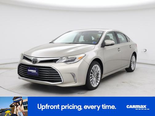 Tan 2017 Toyota Avalon Limited