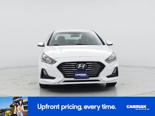 White 2018 Hyundai SONATA SE
