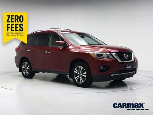 Red 2017 Nissan Pathfinder SL