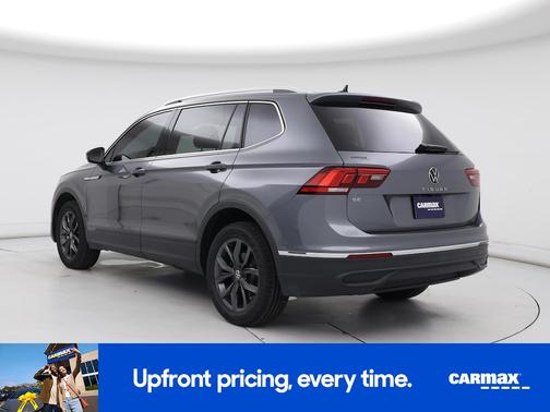 Gray 2023 Volkswagen Tiguan SE