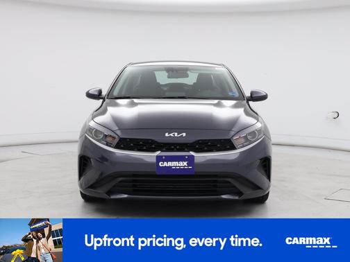 Gray 2024 Kia Forte LXS