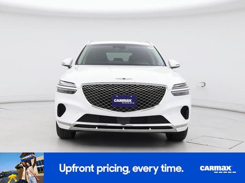 White 2025 Genesis GV70