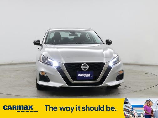 2022 Nissan Altima SR