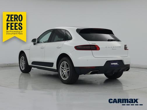 Pearl 2018 Porsche Macan