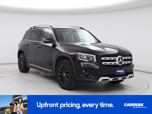 Black 2023 Mercedes-Benz GLB 250