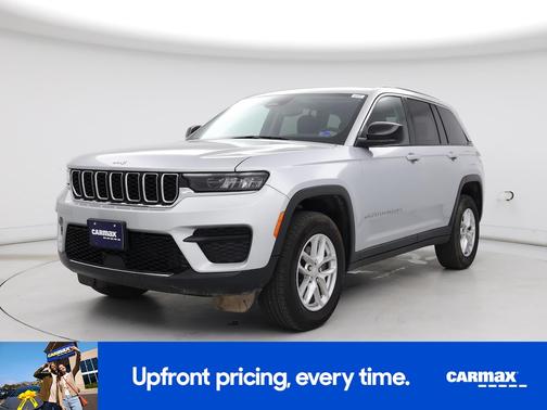 Silver 2023 Jeep Grand Cherokee Laredo X