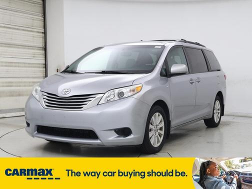 2017 Toyota Sienna LE