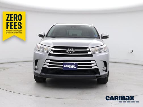 Silver 2017 Toyota Highlander XLE