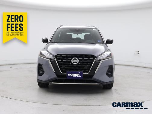 Gray 2021 Nissan Kicks SR