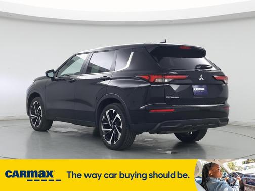 2022 Mitsubishi Outlander ES