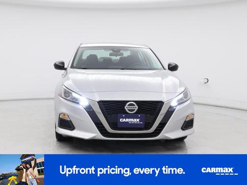 2022 Nissan Altima SR