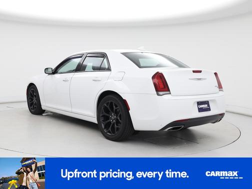 2019 Chrysler 300 S