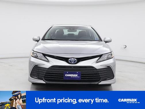 2022 Toyota Camry Hybrid XLE