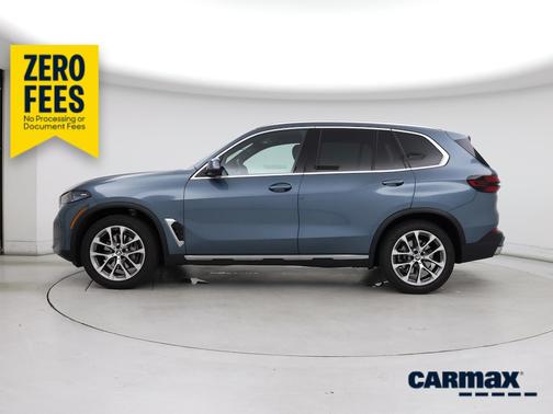 Green 2024 BMW X5 xDrive40i