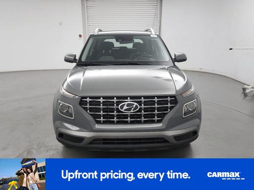 2020 Hyundai VENUE SEL