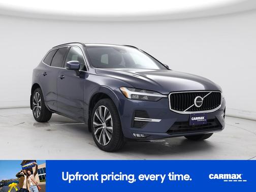 Blue 2022 Volvo XC60 B5 Momentum