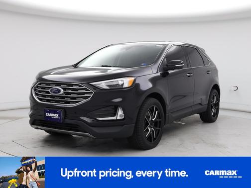 Black 2022 Ford Edge Titanium