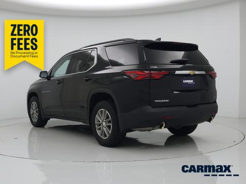 Black 2023 Chevrolet Traverse LT Cloth