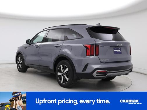 Gray 2023 Kia Sorento S