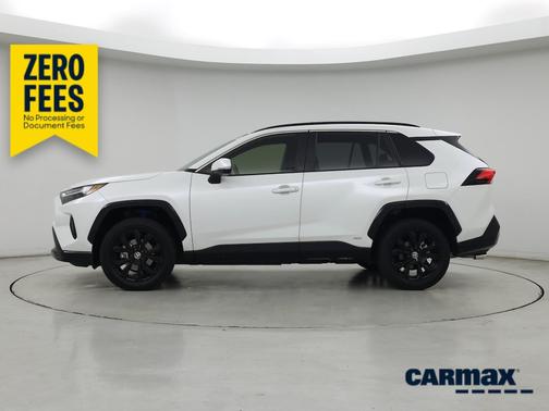 White 2024 Toyota RAV4 Hybrid SE