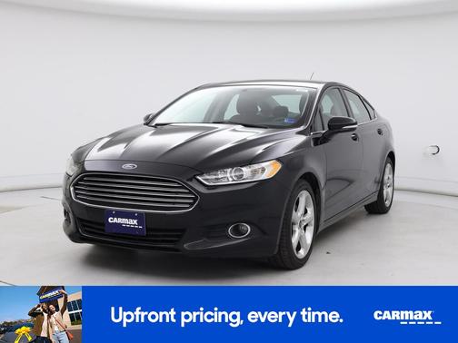 Black 2016 Ford Fusion SE