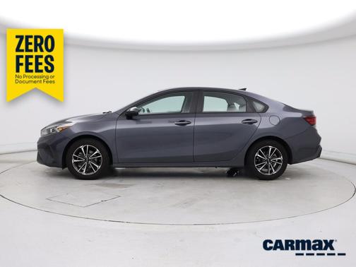 Gray 2024 Kia Forte LXS