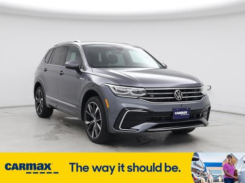 2022 Volkswagen Tiguan SE R-Line Black
