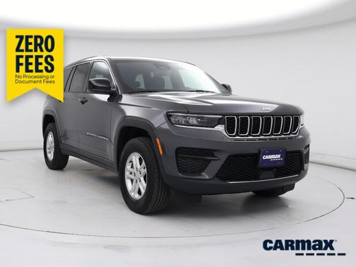 Gray 2024 Jeep Grand Cherokee Laredo