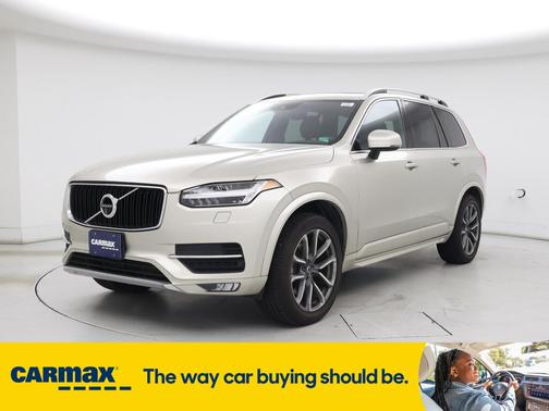 2017 Volvo XC90 T6 Momentum