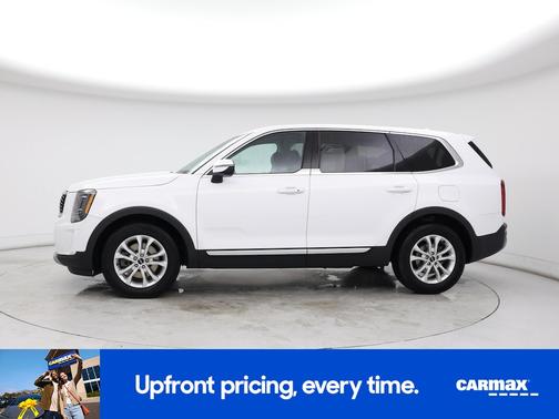 White 2022 Kia Telluride LX