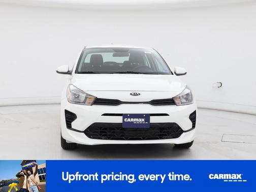 White 2023 Kia Rio LX