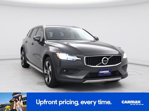2021 Volvo V60 Cross Country T5