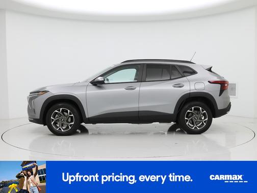 Gray 2024 Chevrolet Trax LT