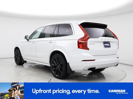 2021 Volvo XC90 T6 Momentum