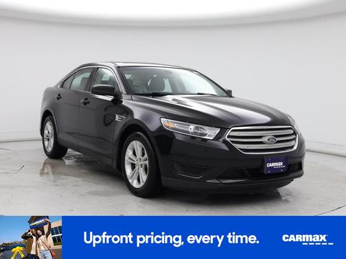 Black 2018 Ford Taurus SE