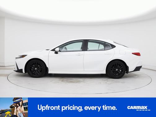 White 2025 Toyota Camry SE